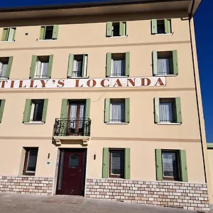Tilly's Hotel